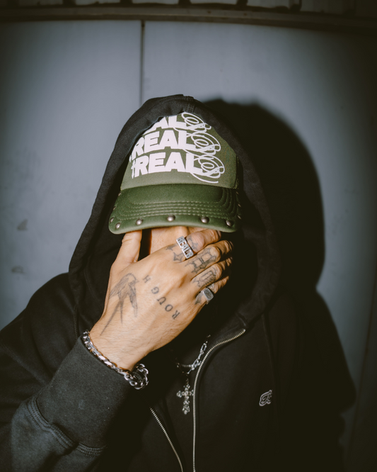 Trucker Hat "Fé Terrenal" Verde Oscuro