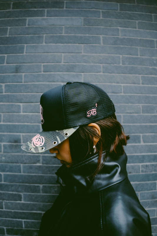 Trucker Hat "Rosa Guerrera"